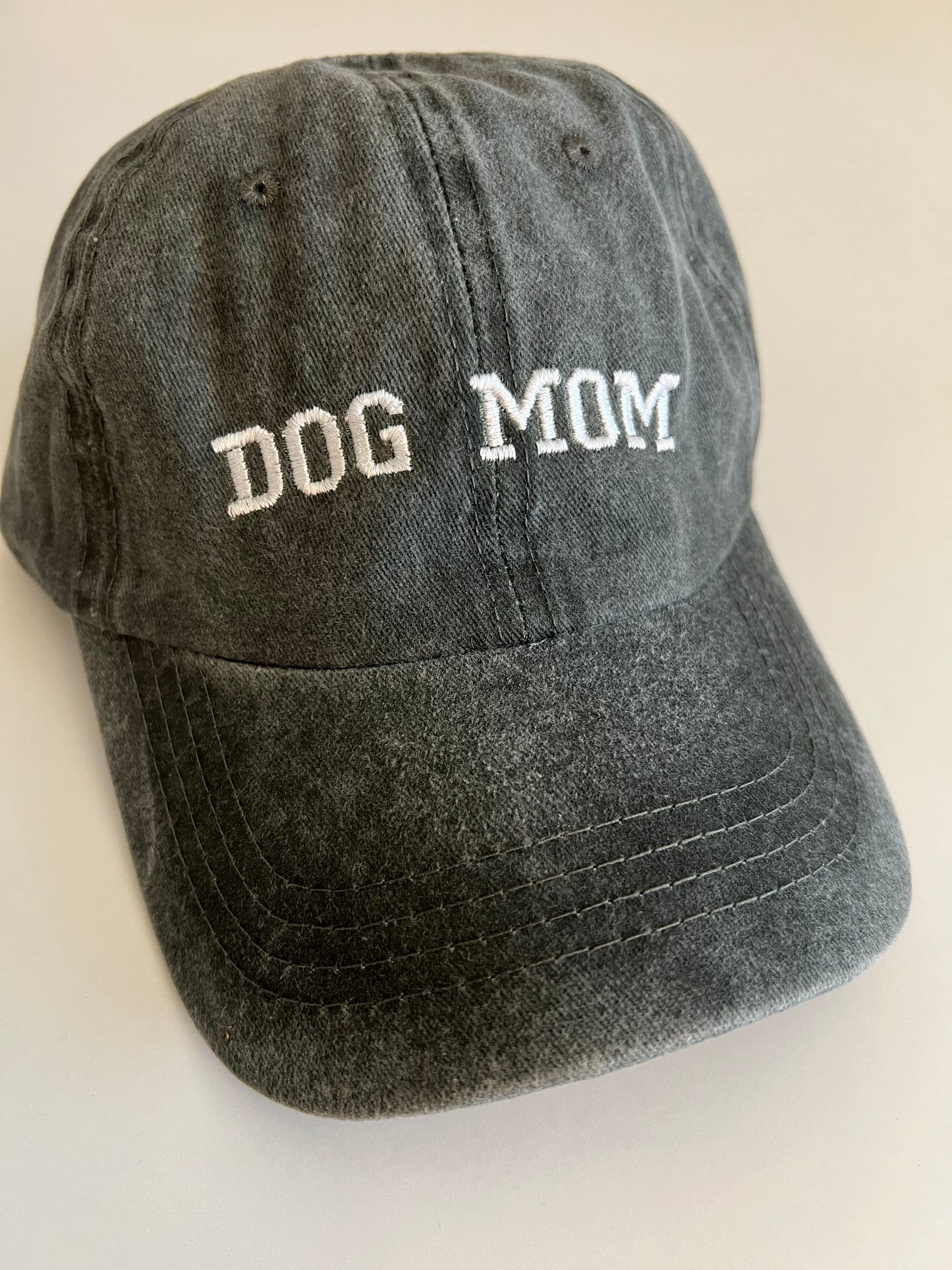 Dog Mom Embroidered Hat