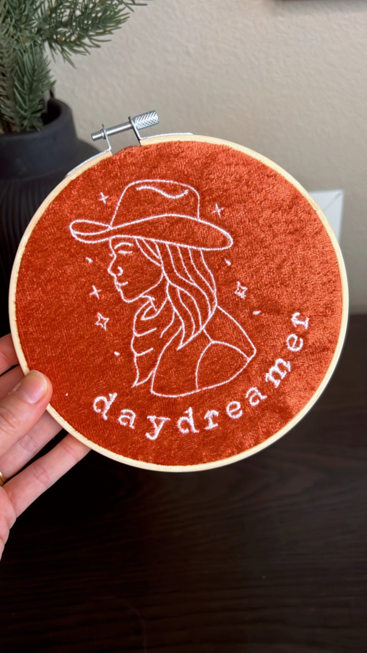 Daydreamer Embroidered Hoop Decor