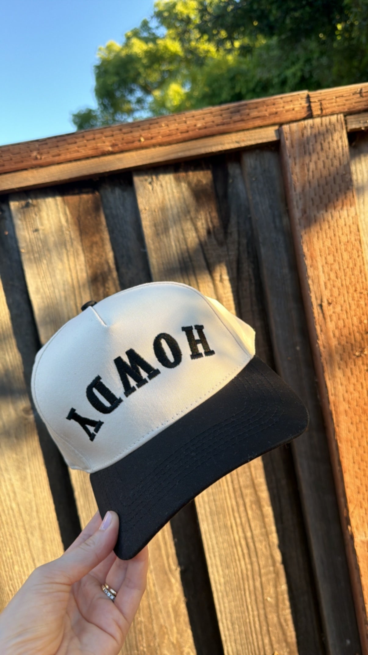 Howdy Embroidered Snapback Hat