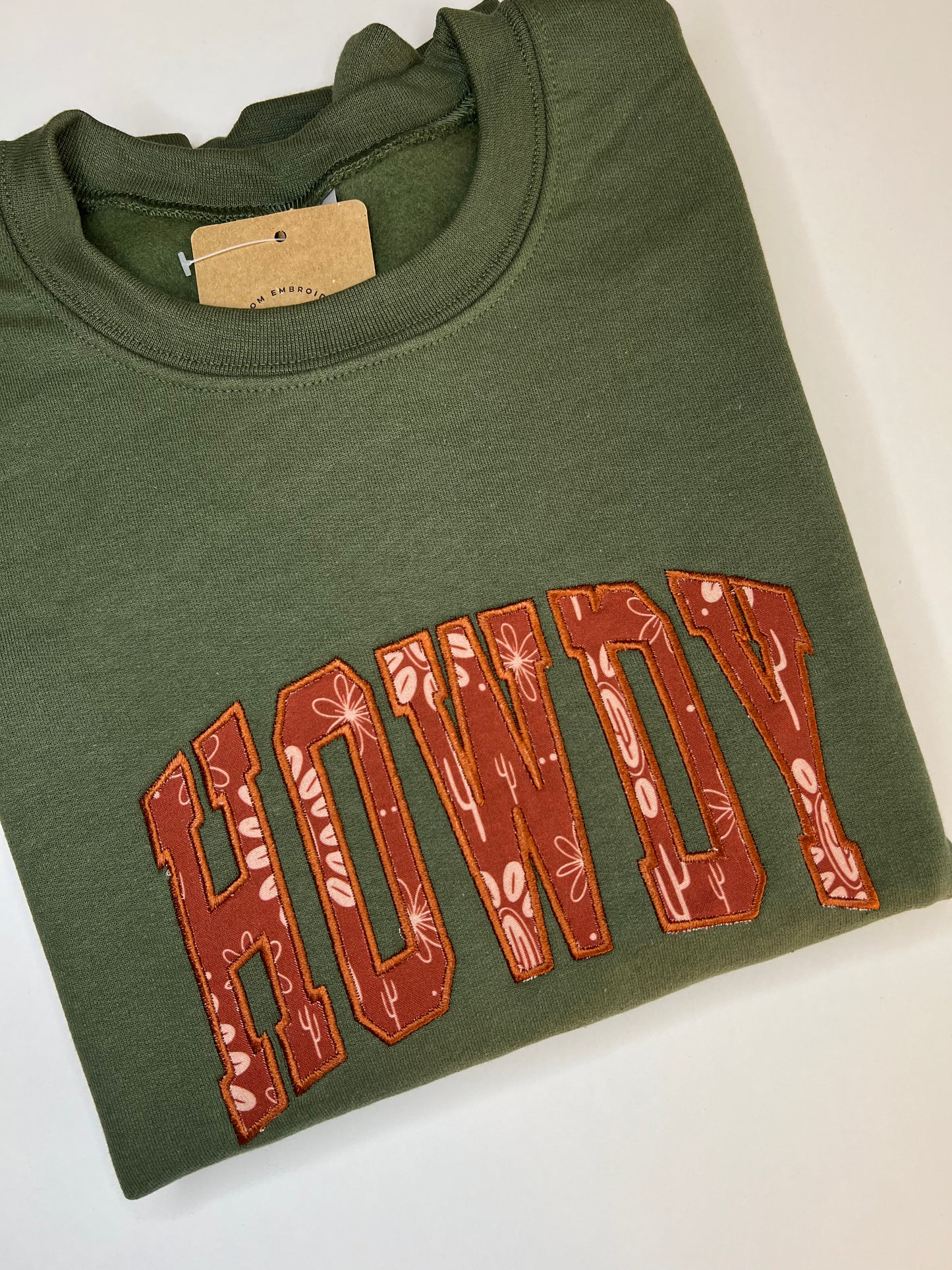 ‘Howdy’ Appliqué Green Embroidered Crewneck Sweatshirt